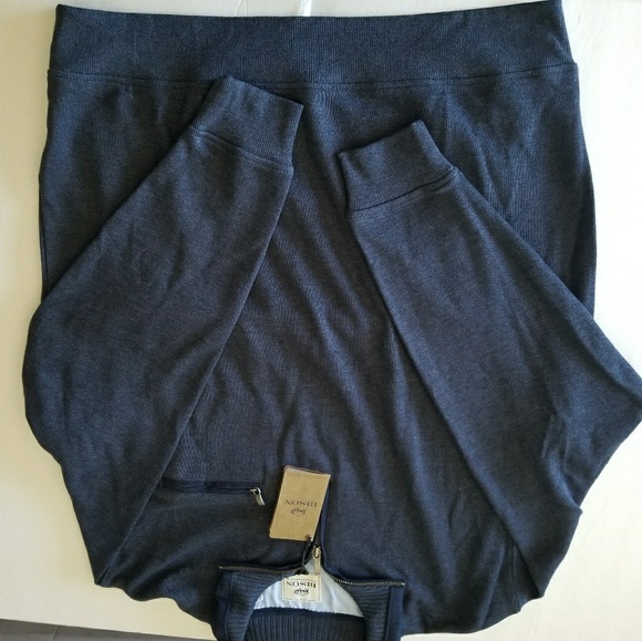 Brand new men sweater, v neck style, blue color - Picture 3 of 8